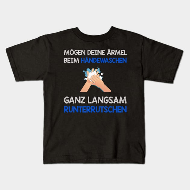 Lustige Sprüche I Humor beim Händewaschen I Nasse Ärmel Kids T-Shirt by 5StarDesigns